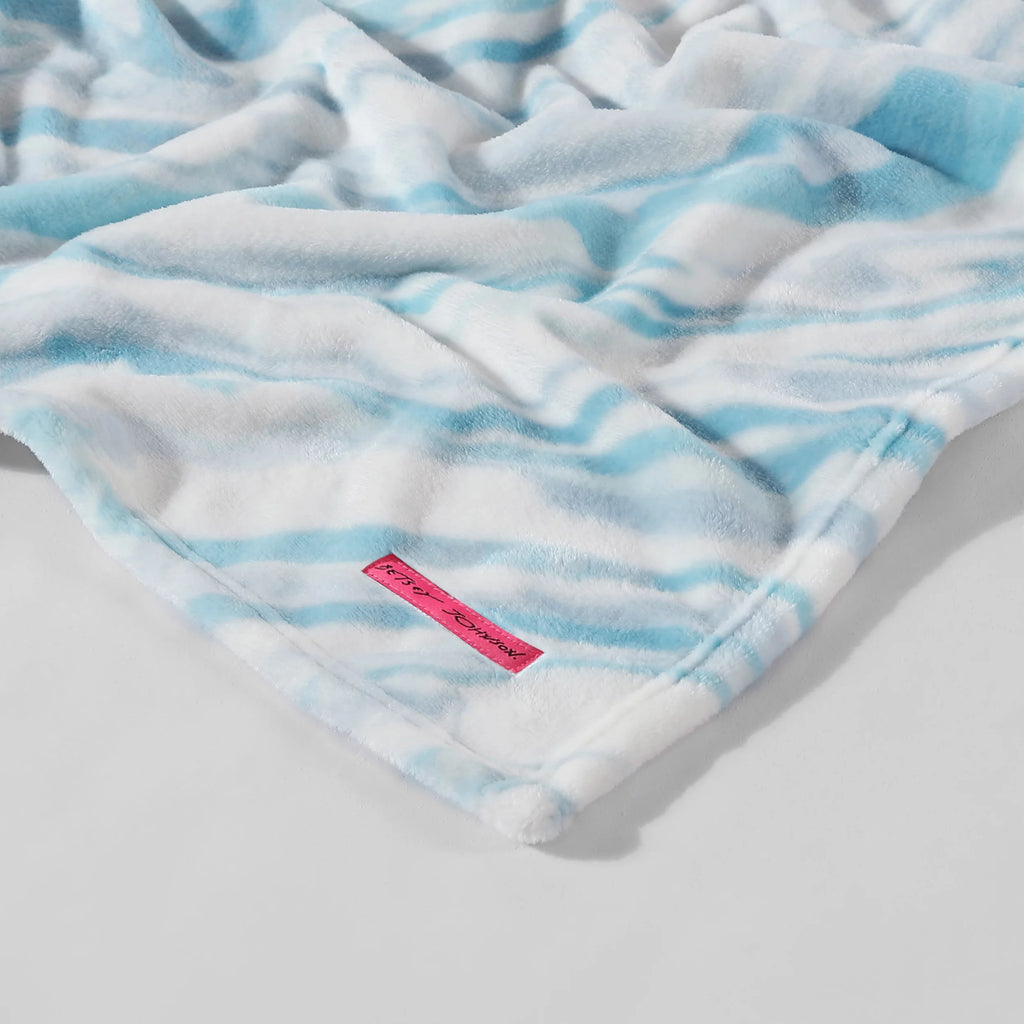 Blue Ultra Soft Plush Fleece Throw O84607