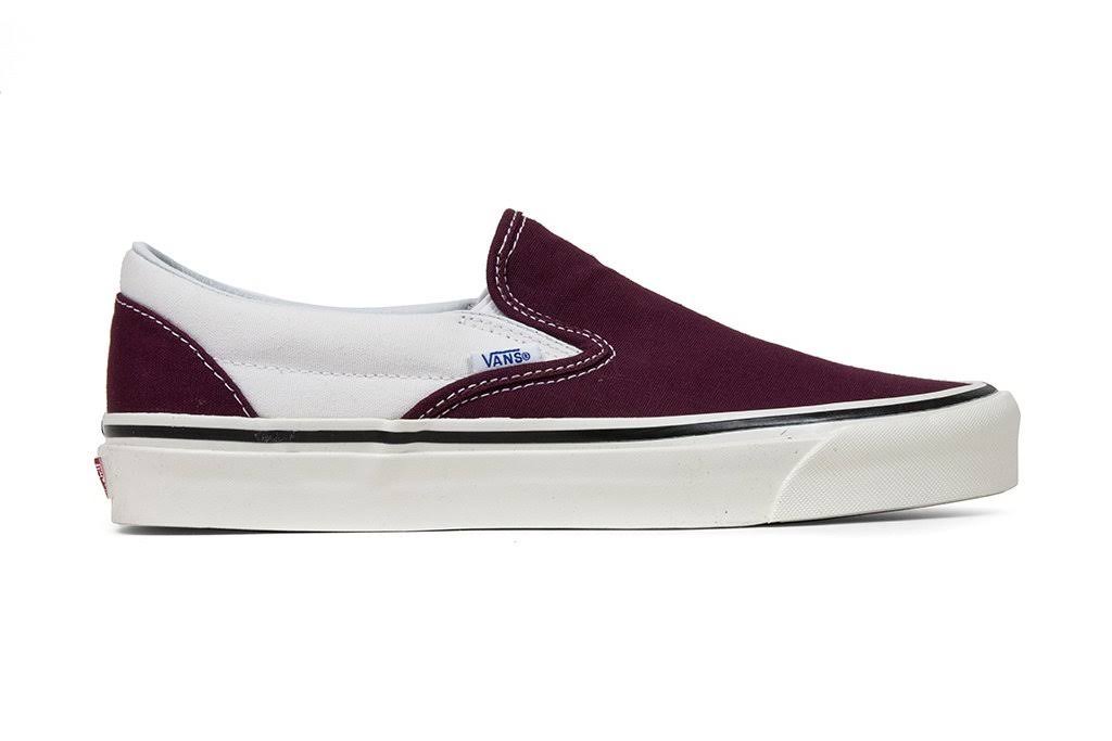 Burgundy White Slip-On Shoes U55585